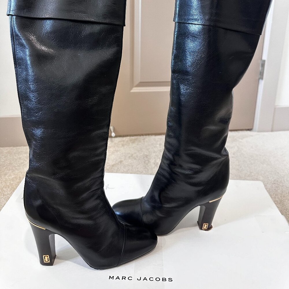 Marc Jacobs, women's knee-high leather boots, size 8, lovingly worn